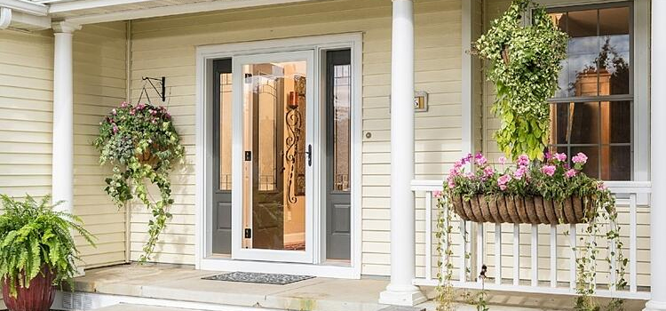 screen door installation in Paramount